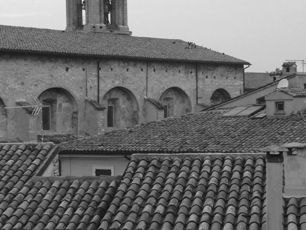B&B La Dimora Del Capitano Fabriano Exterior foto